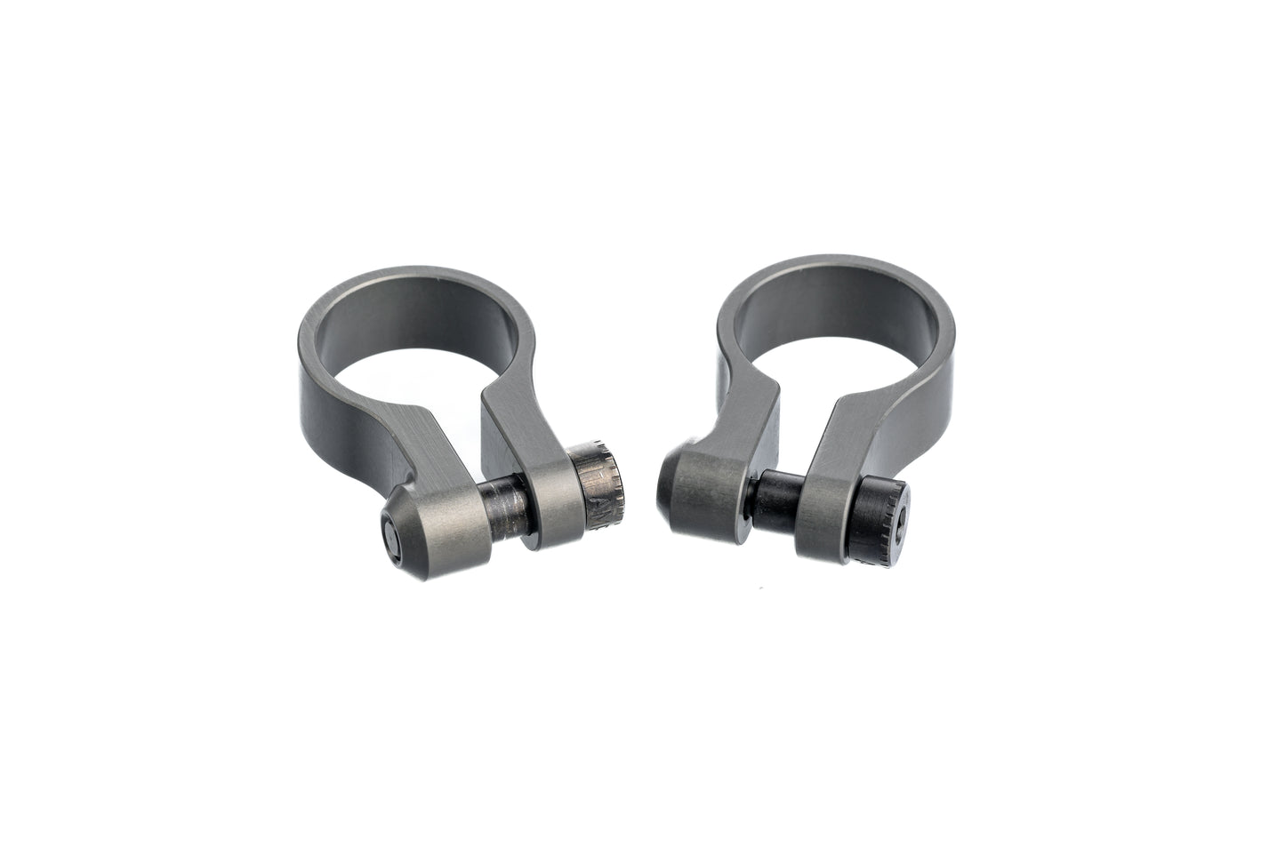 Our custom aluminum flag mounts, for a strong grip without damaging the grommets.